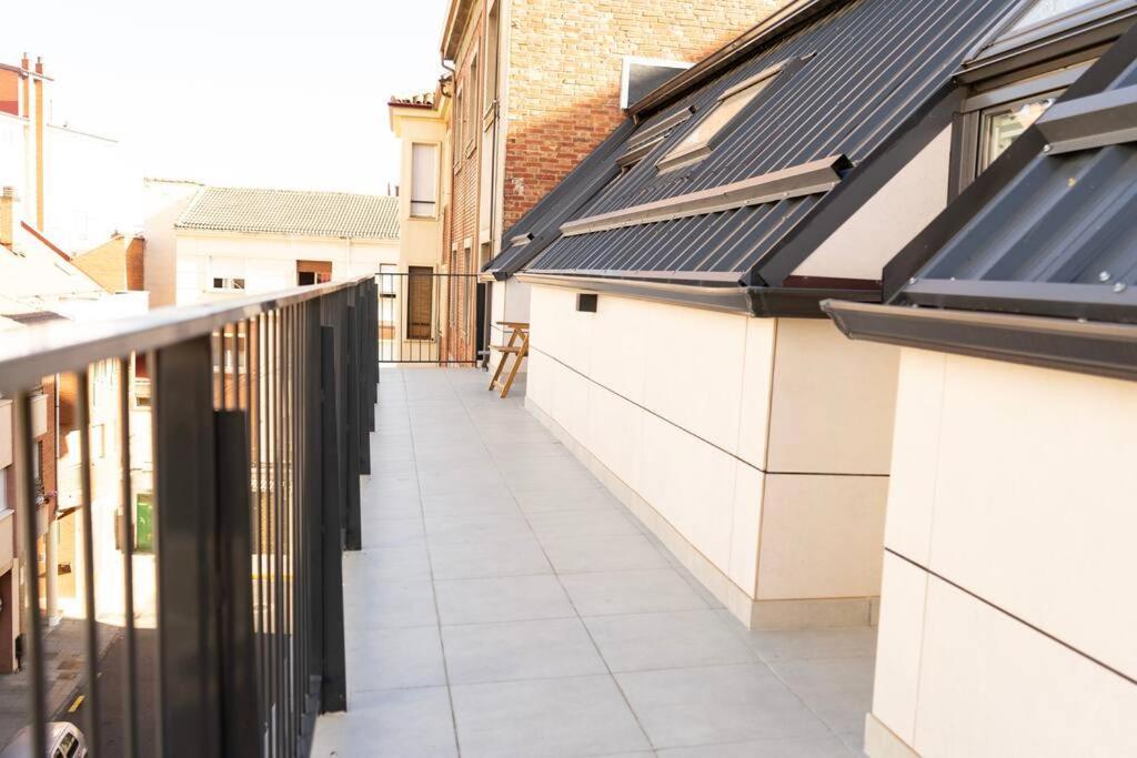 Alojamiento Nuevo En El Centro De Leon - Edificio Rvm Exterior foto
